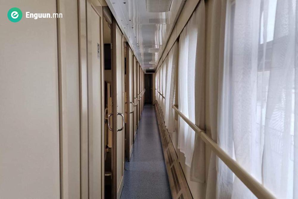 Эрдэнэт-Улаанбаатар-Эрдэнэт чиглэлийн зорчигчийн галт тэрэгний бүрэлдэхүүнд #Люкс вагон өдөр бүр аялаж байна.  Үнэ том хүн 75000 гэнэ. Хүүхэд 50 хувь хямд.