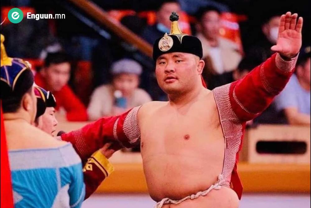 Улсын гарьд М.Бадарч  түрүүлж Улсын арслан цолтой боллоо.