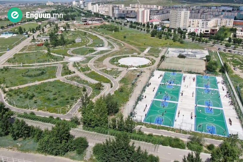 Дархан хотноо 5х5 сагсан бөмбөгийн 6 талбай нээлтээ хийлээ.