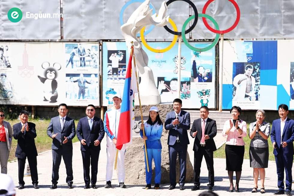 ЗҮҮН АЗИЙН ЗАЛУУЧУУДЫН НААДАМД ОРОЛЦОХ ТАМИРЧДАД ТӨРИЙН ДАЛБАА ГАРДУУЛАН ӨГЛӨӨ