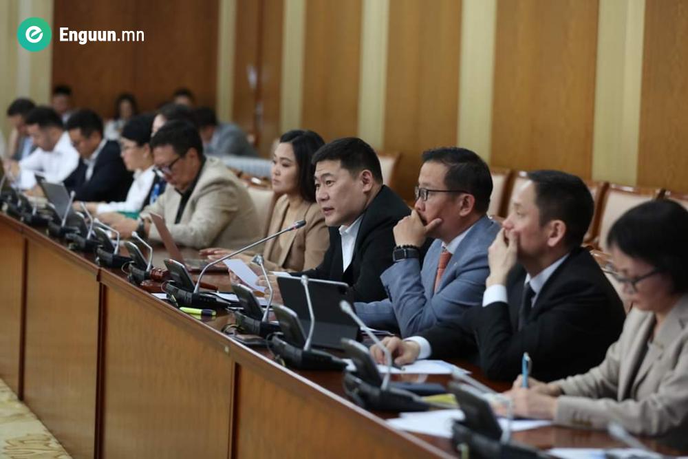 АЯЛАЛ ЖУУЛЧЛАЛЫГ ХӨГЖҮҮЛЭХ ҮНДЭСНИЙ ХОРООНЫ II ХУРАЛДААН БОЛЖ, ЕРӨНХИЙ САЙД ӨВЛИЙН АЯЛАЛ ЖУУЛЧЛАЛД БЭЛТГЭЖ ЭХЛЭХ ЧИГЛЭЛ ӨГЛӨӨ