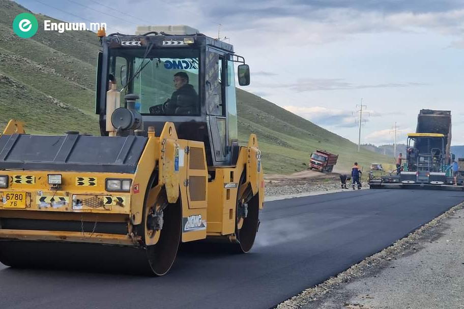 Замын ажил үргэлжилж байна.