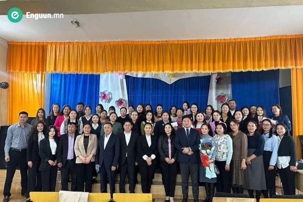 Салбарын шагналаар шагнаж урамшууллаа