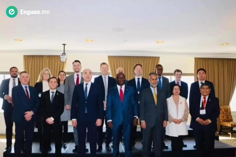 УУЛ УУРХАЙ, ХҮНД ҮЙЛДВЭРИЙН САЙД Ж.ГАНБААТАР ЭРДЭС БАЯЛГИЙН САЙД НАРЫН УУЛЗАЛТАД ОРОЛЦЛОО